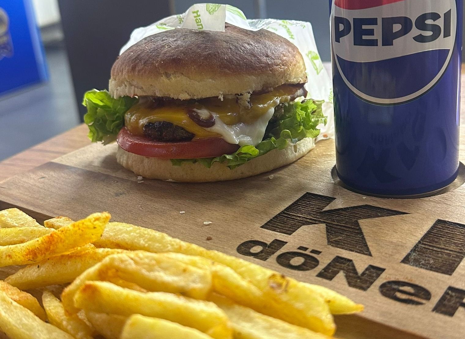 Kral Burger vendor logo