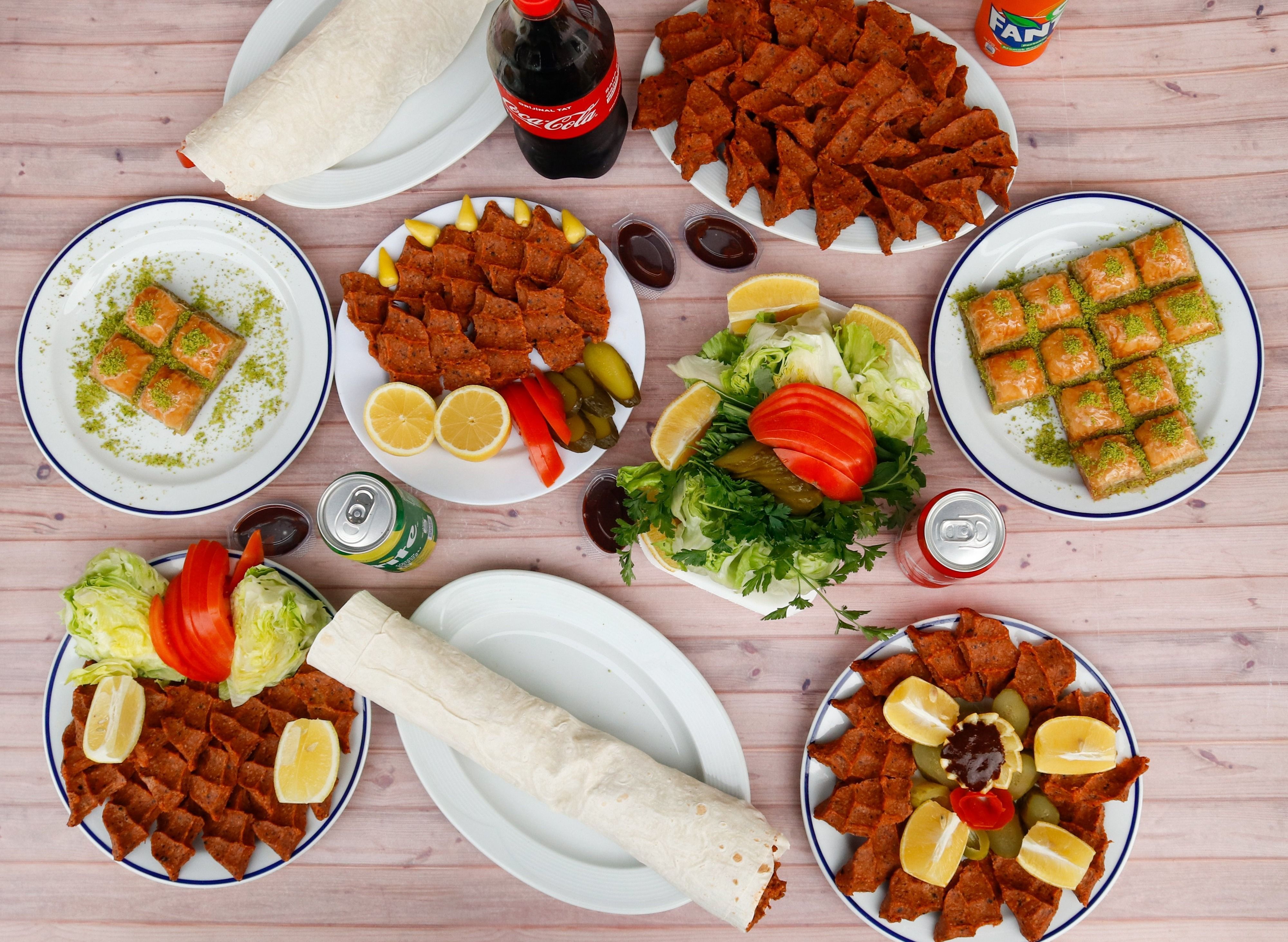 Lezizhan Çiğ Köfte & Tost vendor logo
