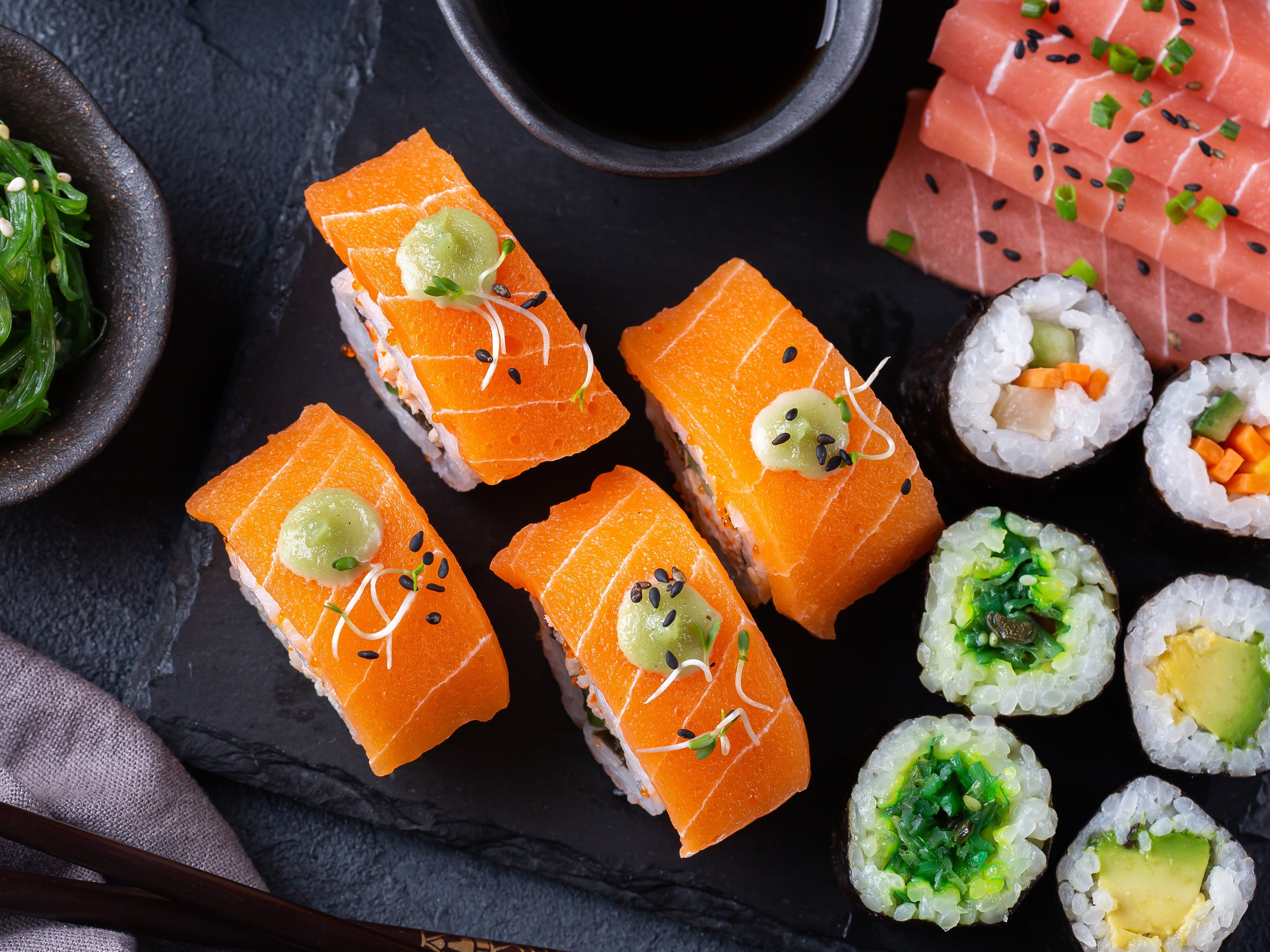 Naomi Sushi vendor logo