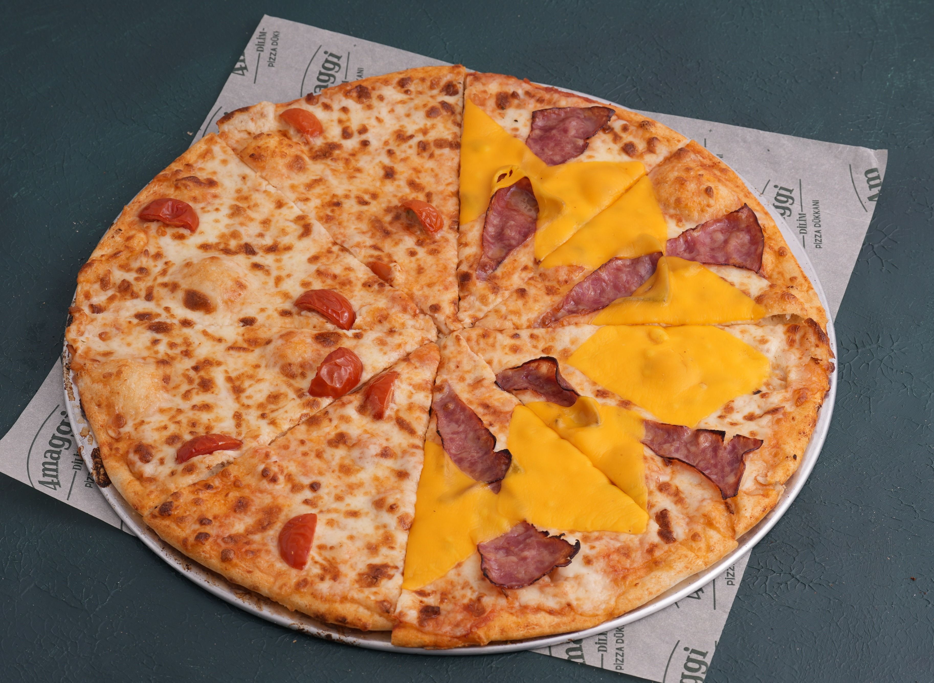 4 Moqqi Dilim Pizza Dükkanı vendor logo