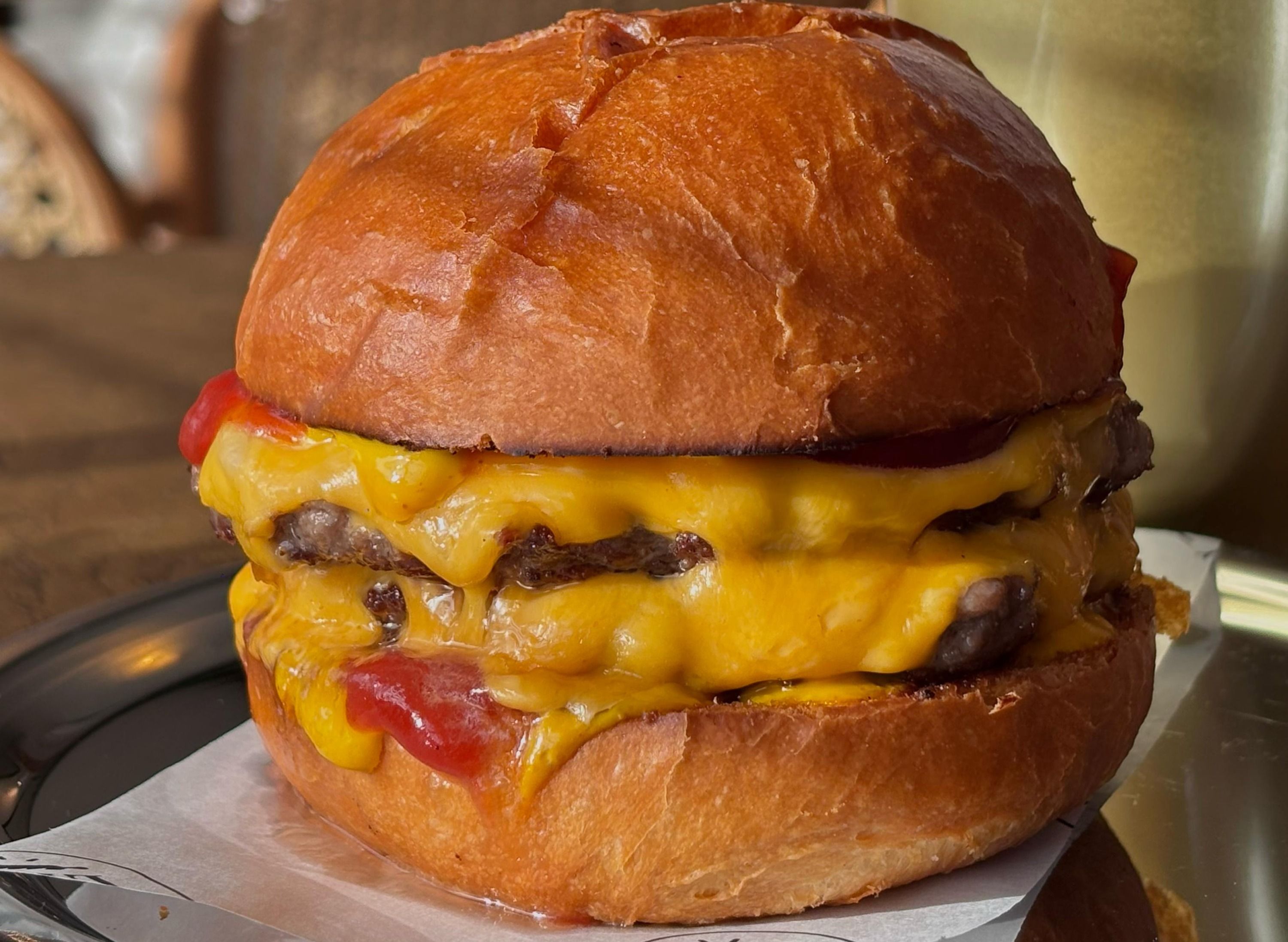 Lal Burger vendor logo
