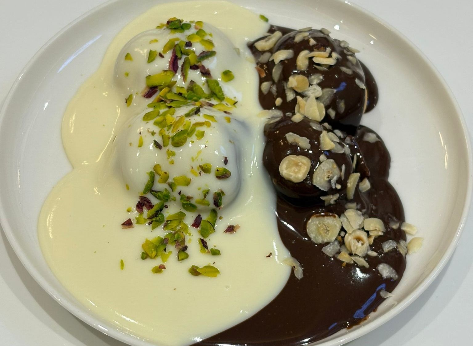 Ömer Chef Profiterol vendor logo
