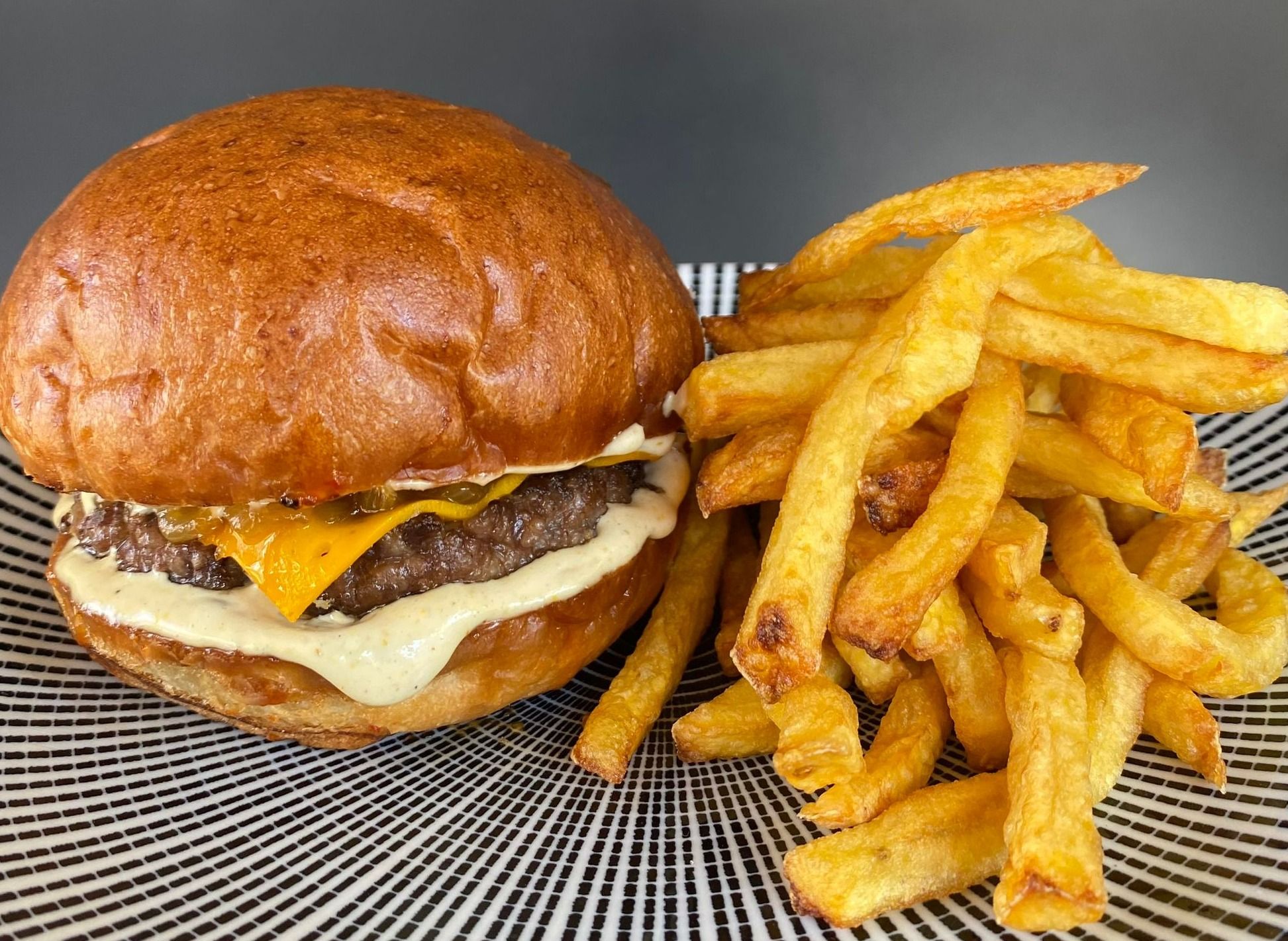 Dingil Burger vendor logo