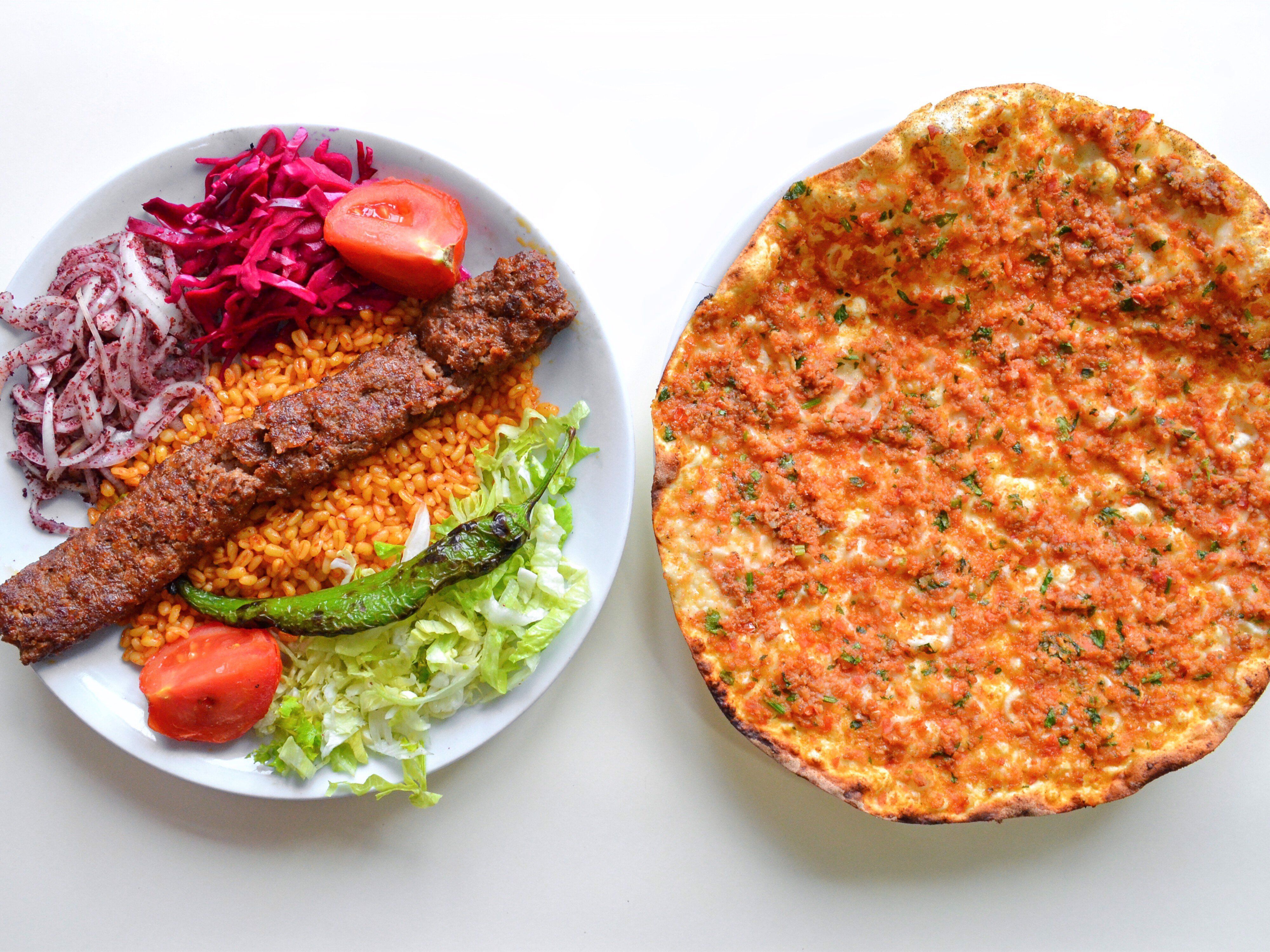 Öz Antep Kebap & Lahmacun vendor logo
