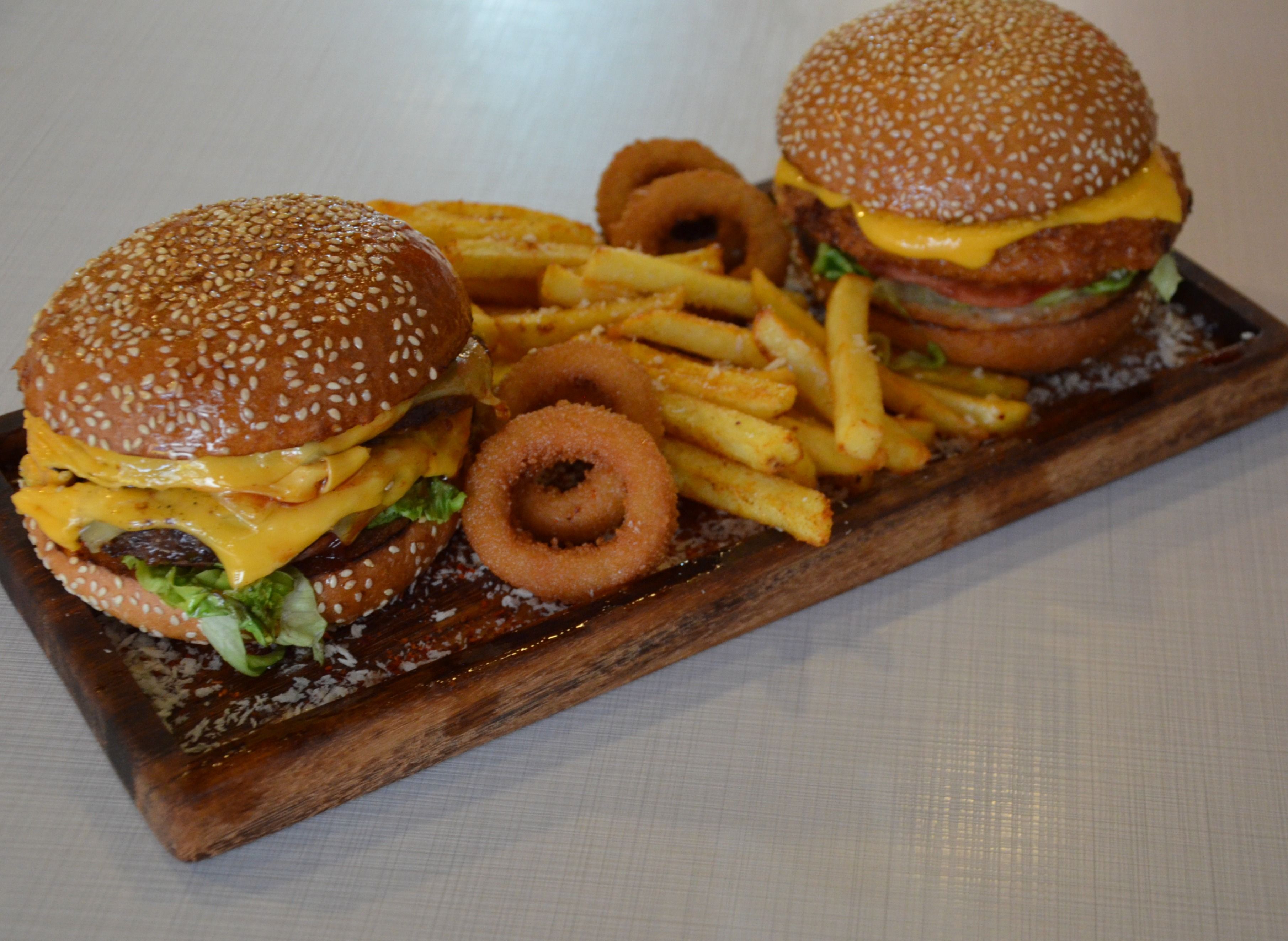 Alaçatı Kumru & Burger vendor logo