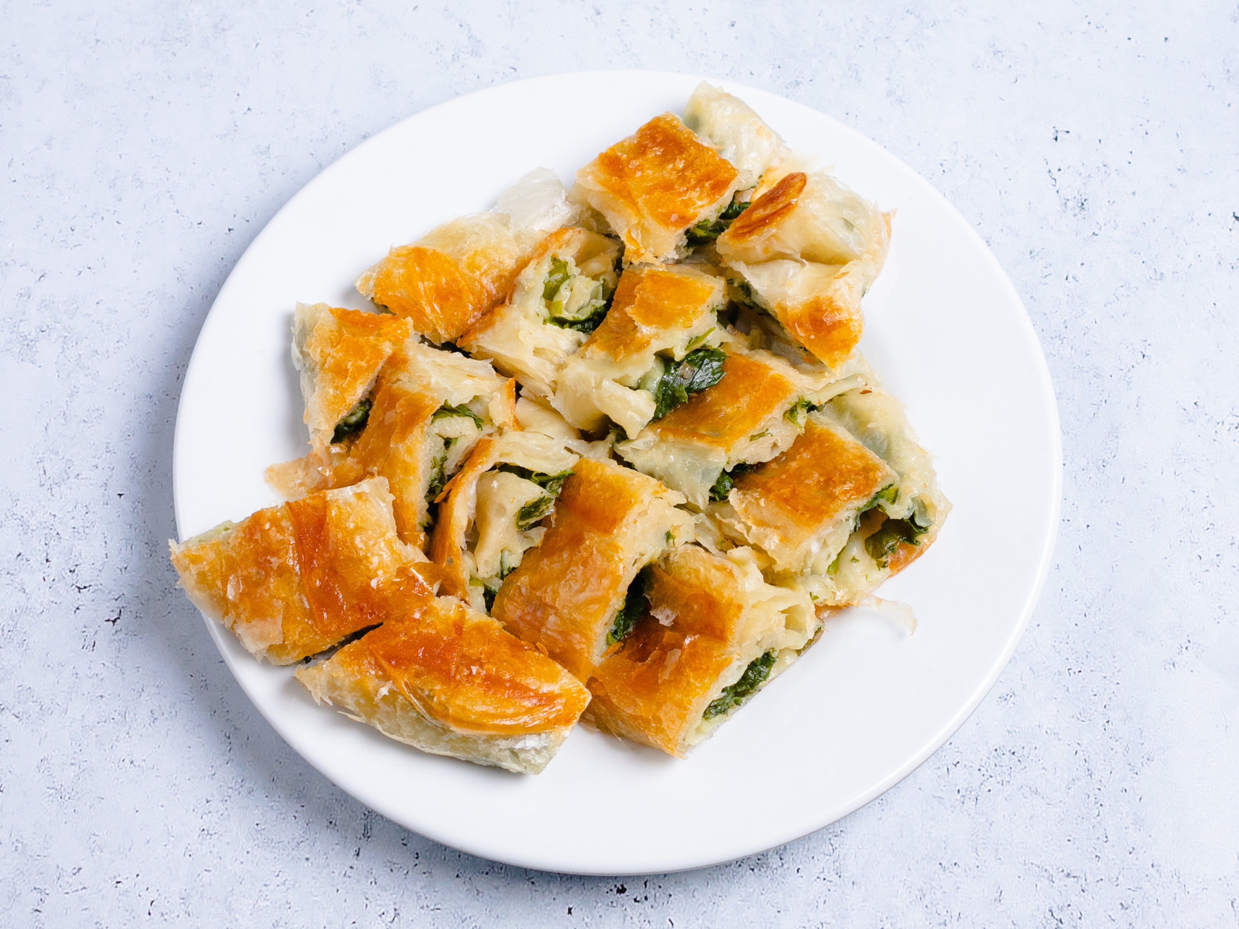 Kuyubaşı Sarıyer Börek & Pide vendor logo