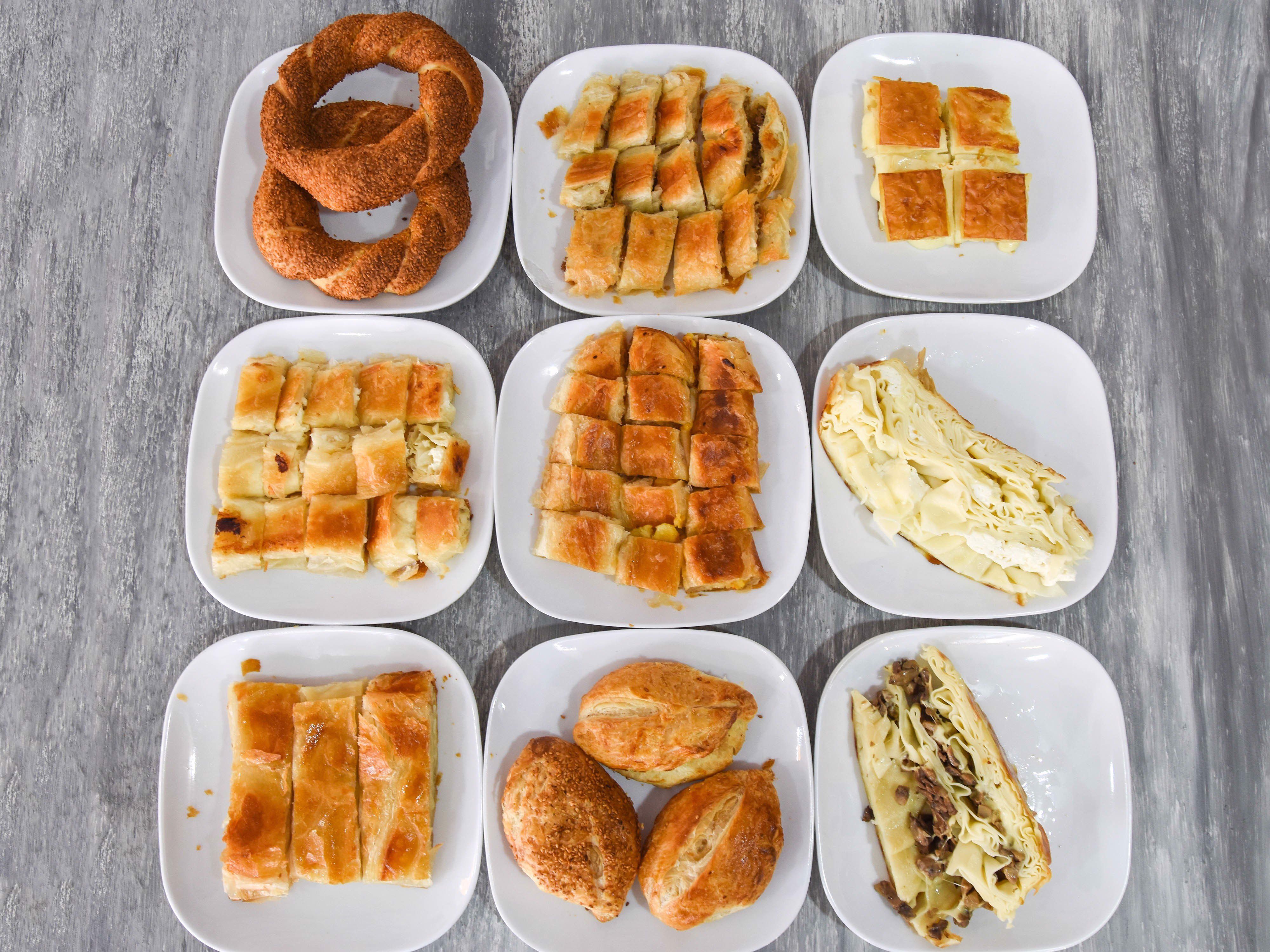Özlem Börek & Pide & Cafe vendor logo