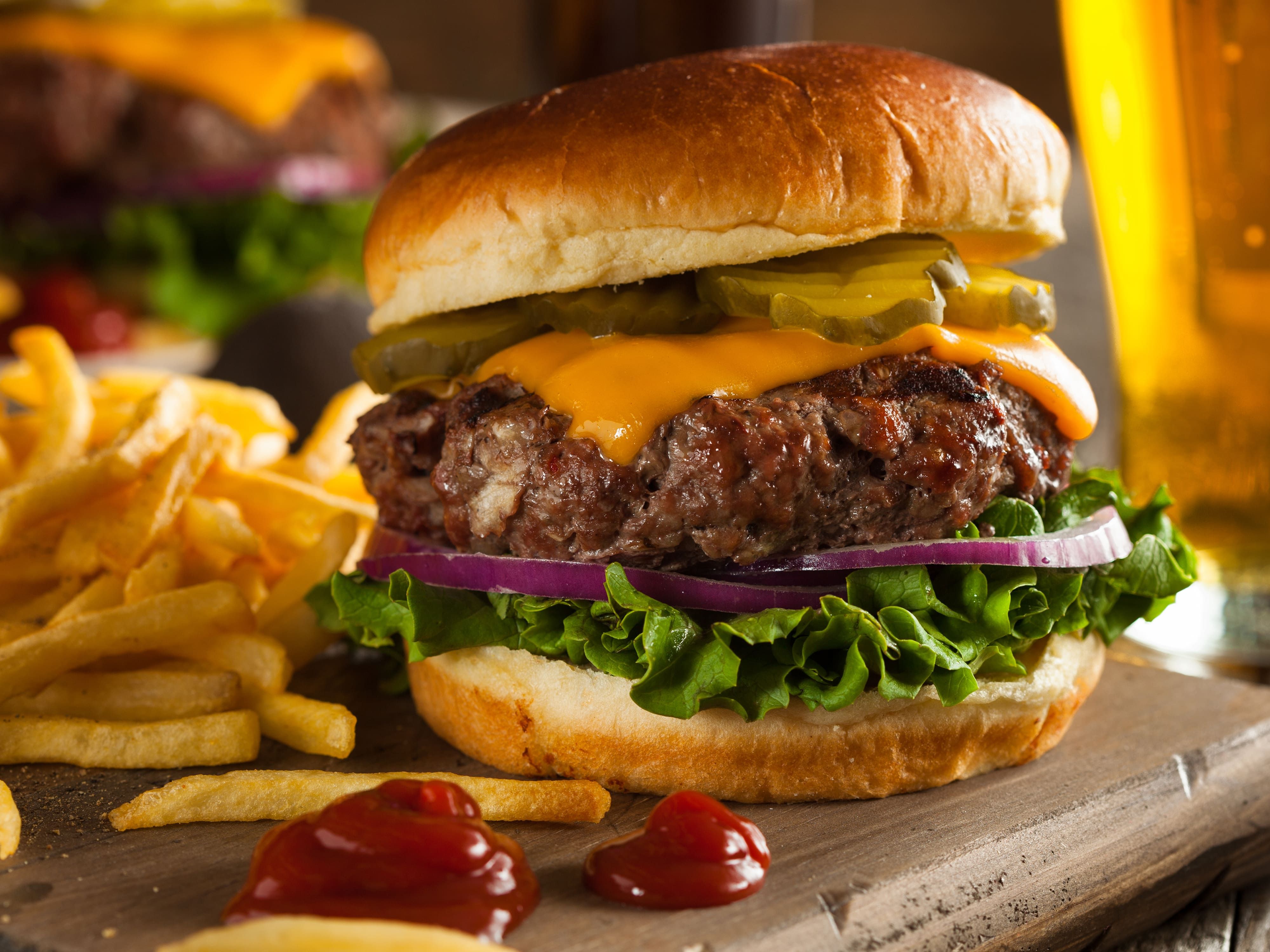 Goldenfingers Burger & Cheesesteak