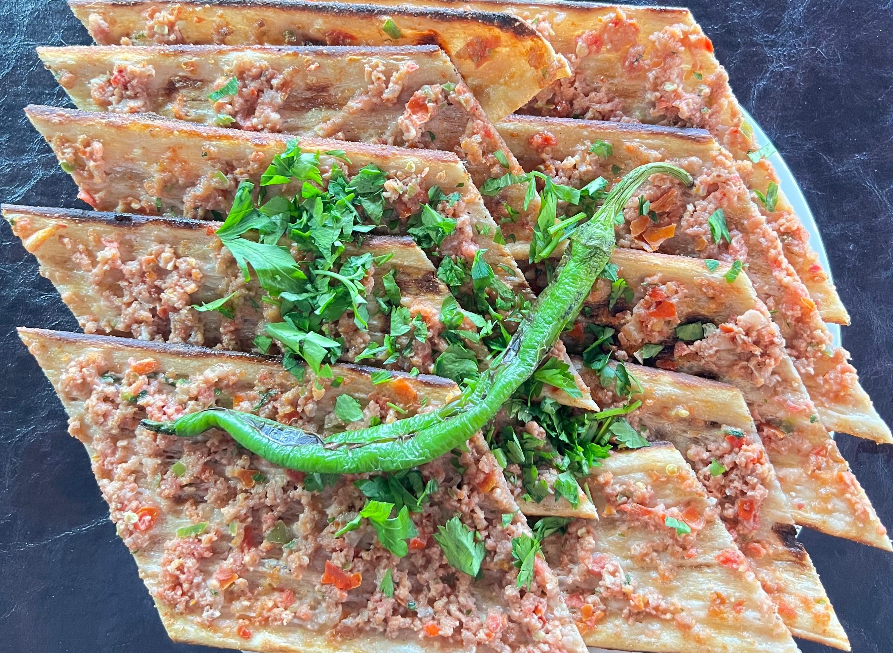 Kardeşler Etli Ekmek vendor logo
