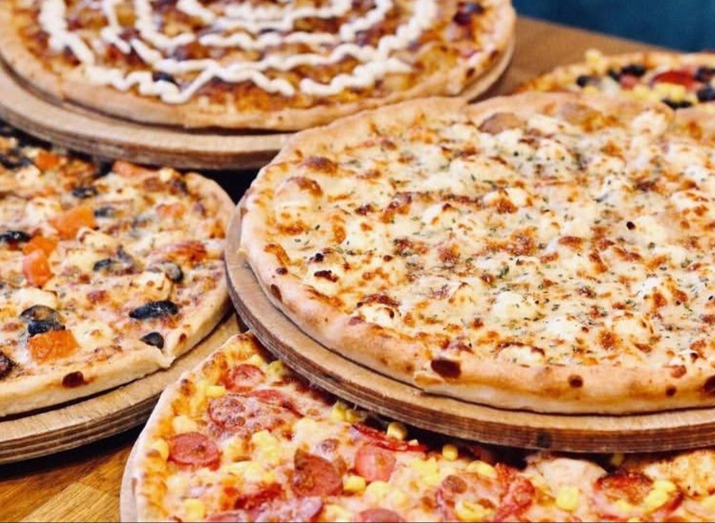 Manville Pizza vendor logo