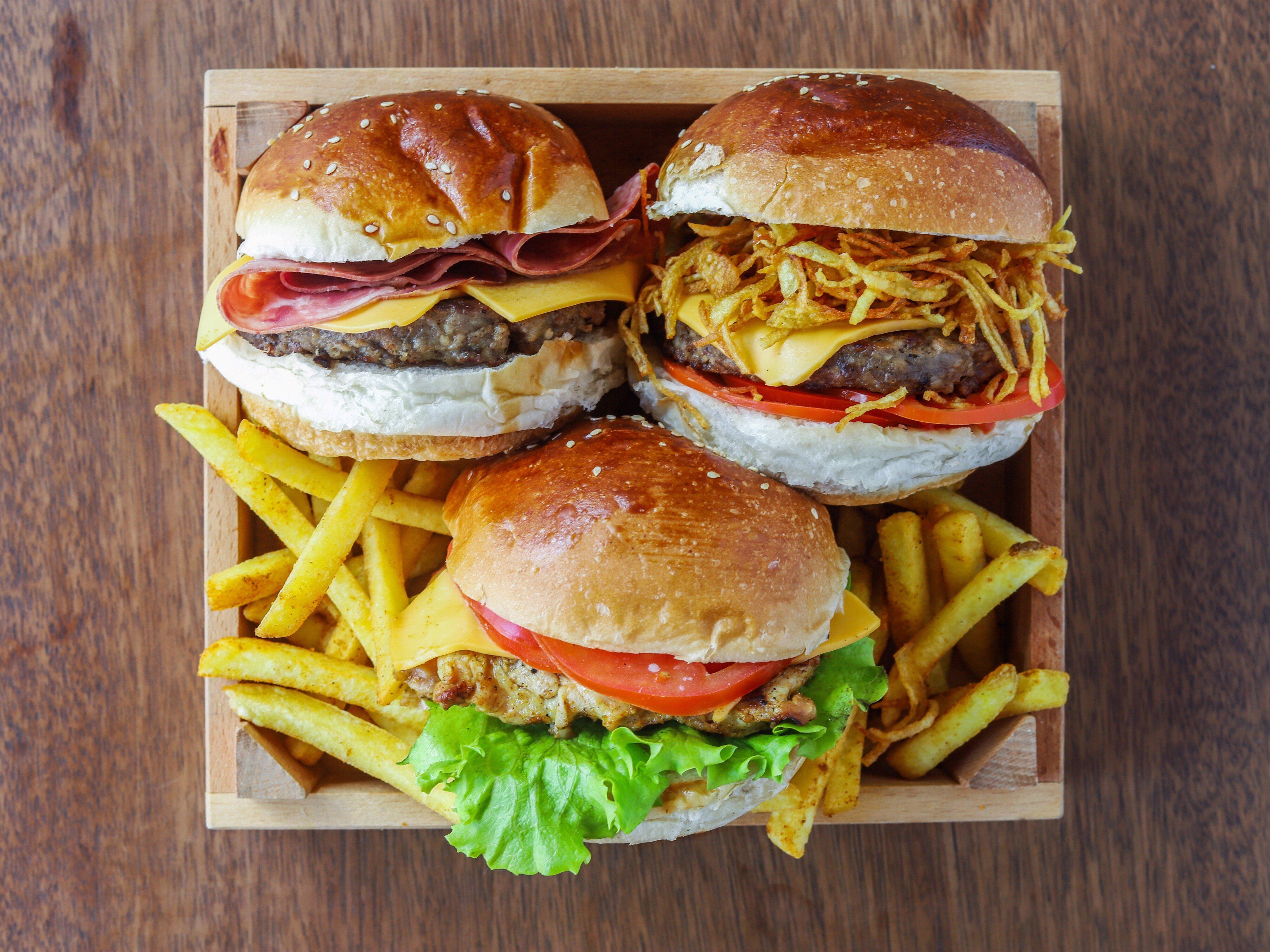 Burger Live's vendor logo