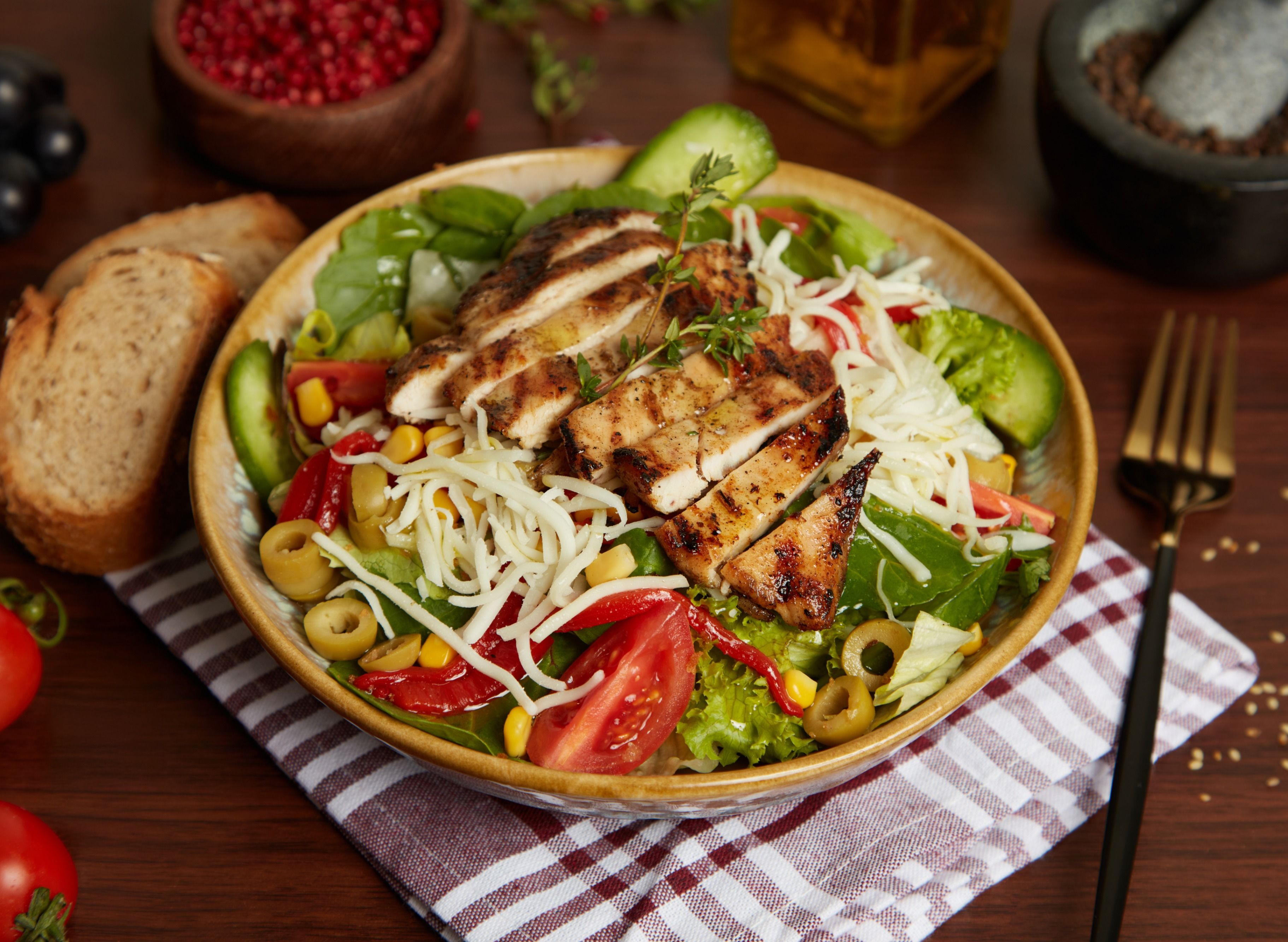 Vital Bowl & Salad Bar vendor logo