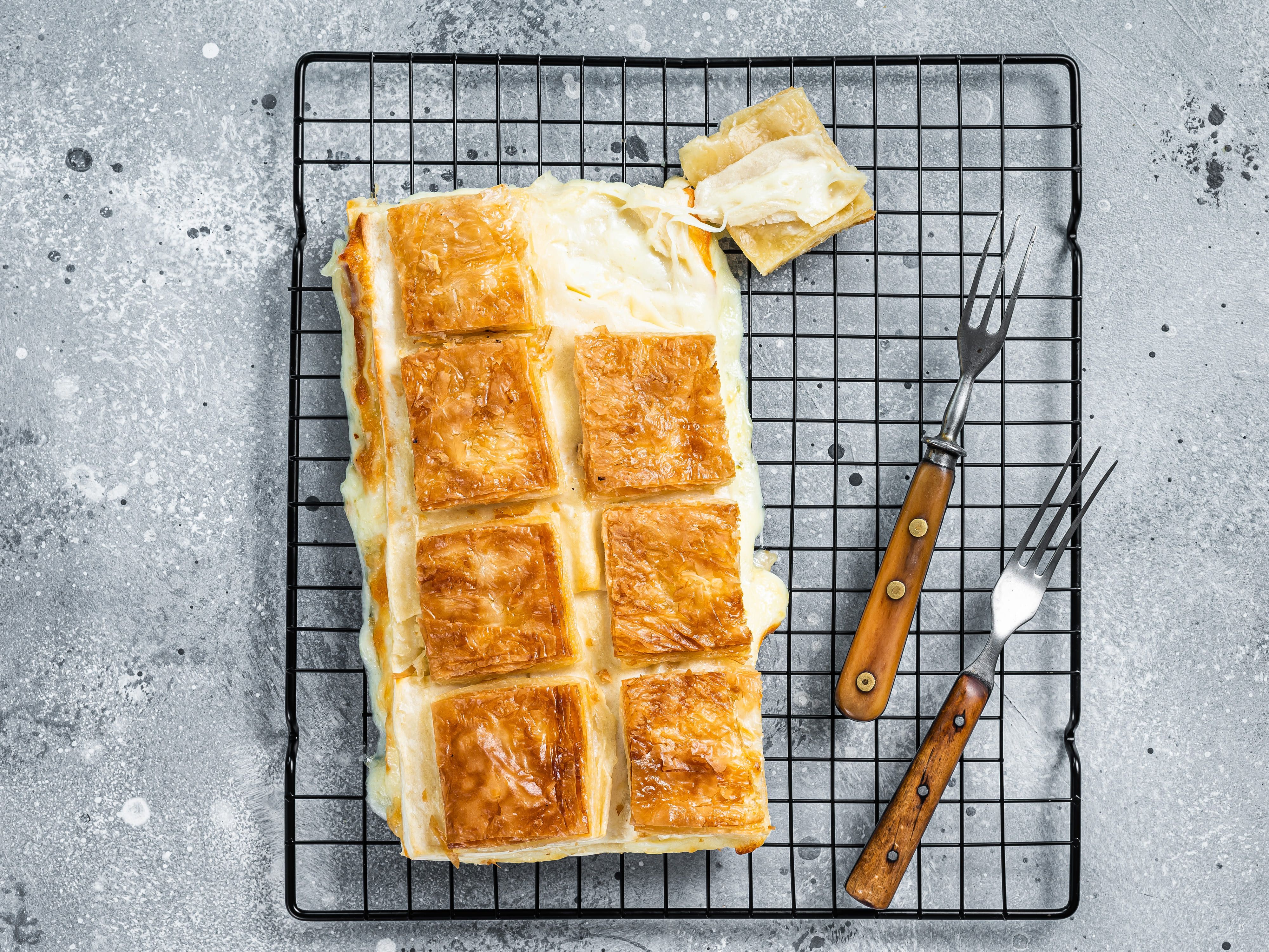Lezzet Börek & Pide vendor logo