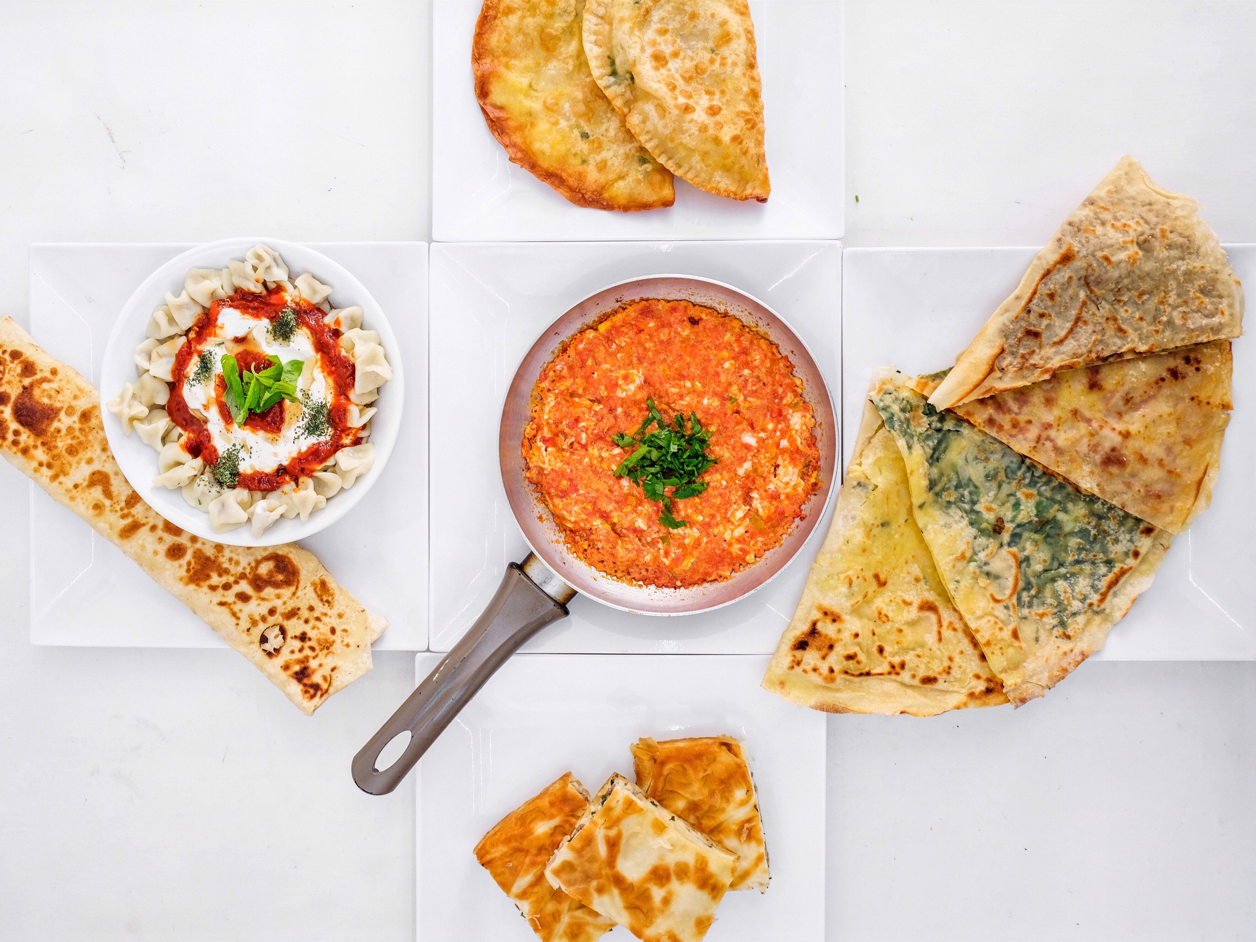 Bir Tat Mantı & Börek vendor logo