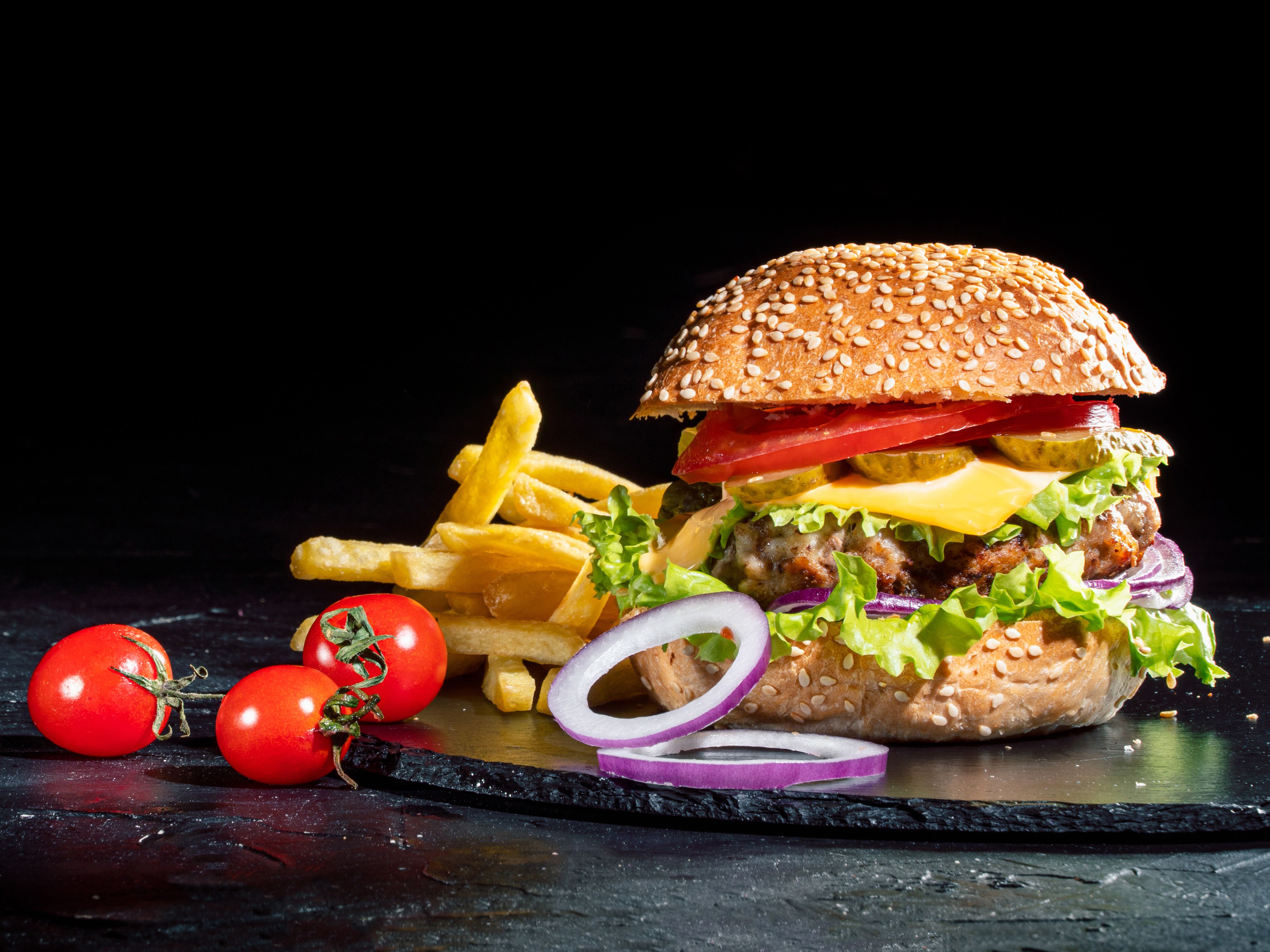 Kivi Burger & Cafe vendor logo