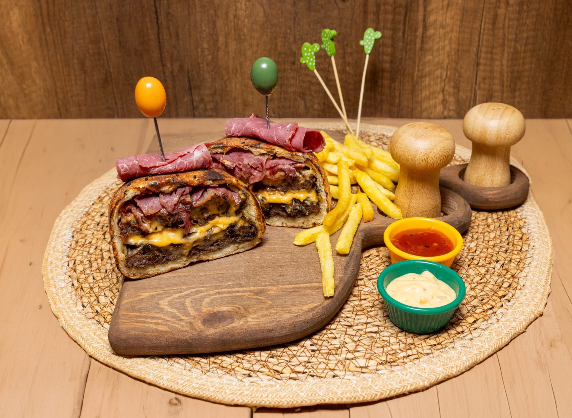 Gizz Burger & Pizza & Mexician Food vendor logo