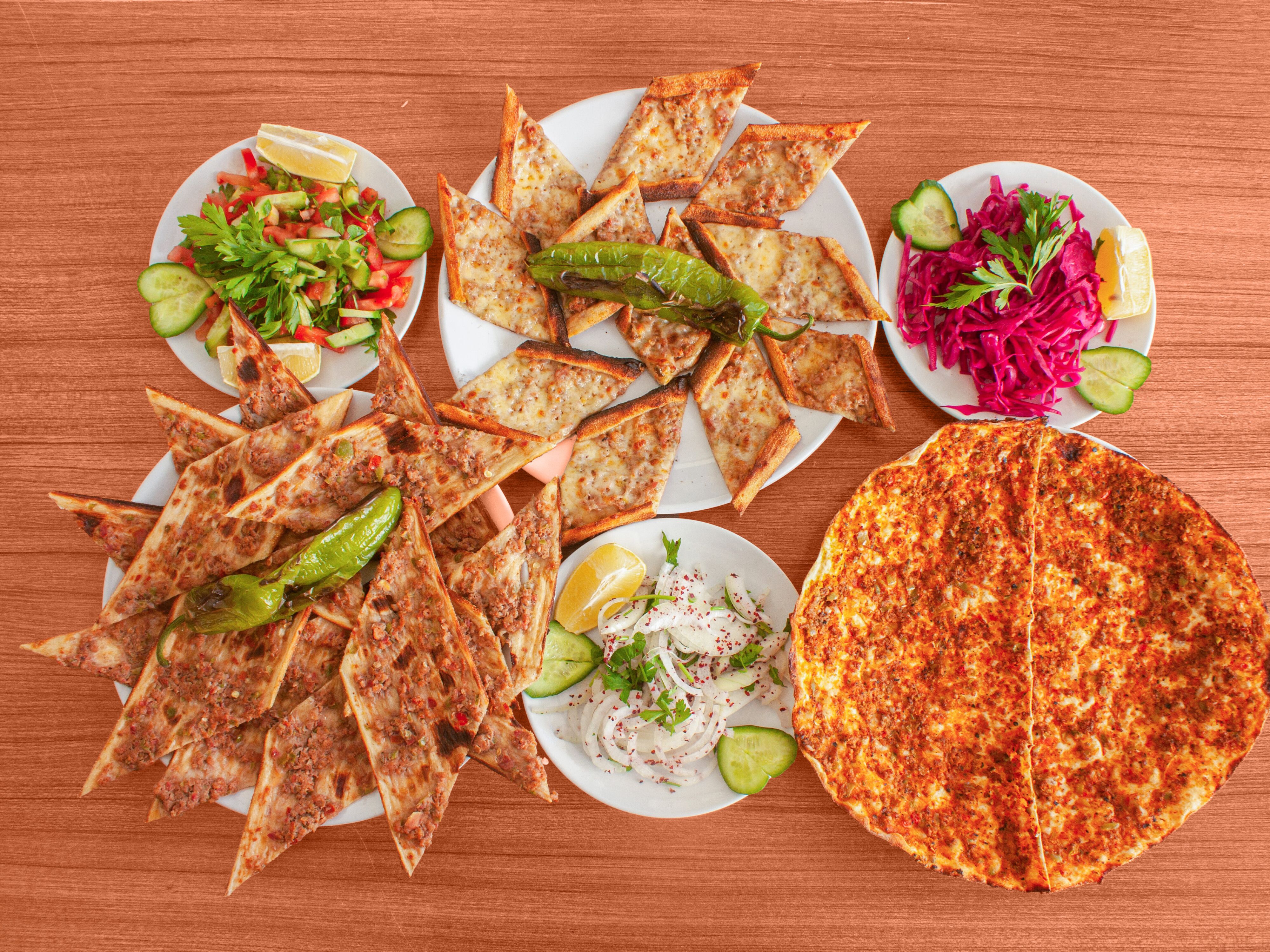 Hüseyin Usta Etli Ekmek vendor logo