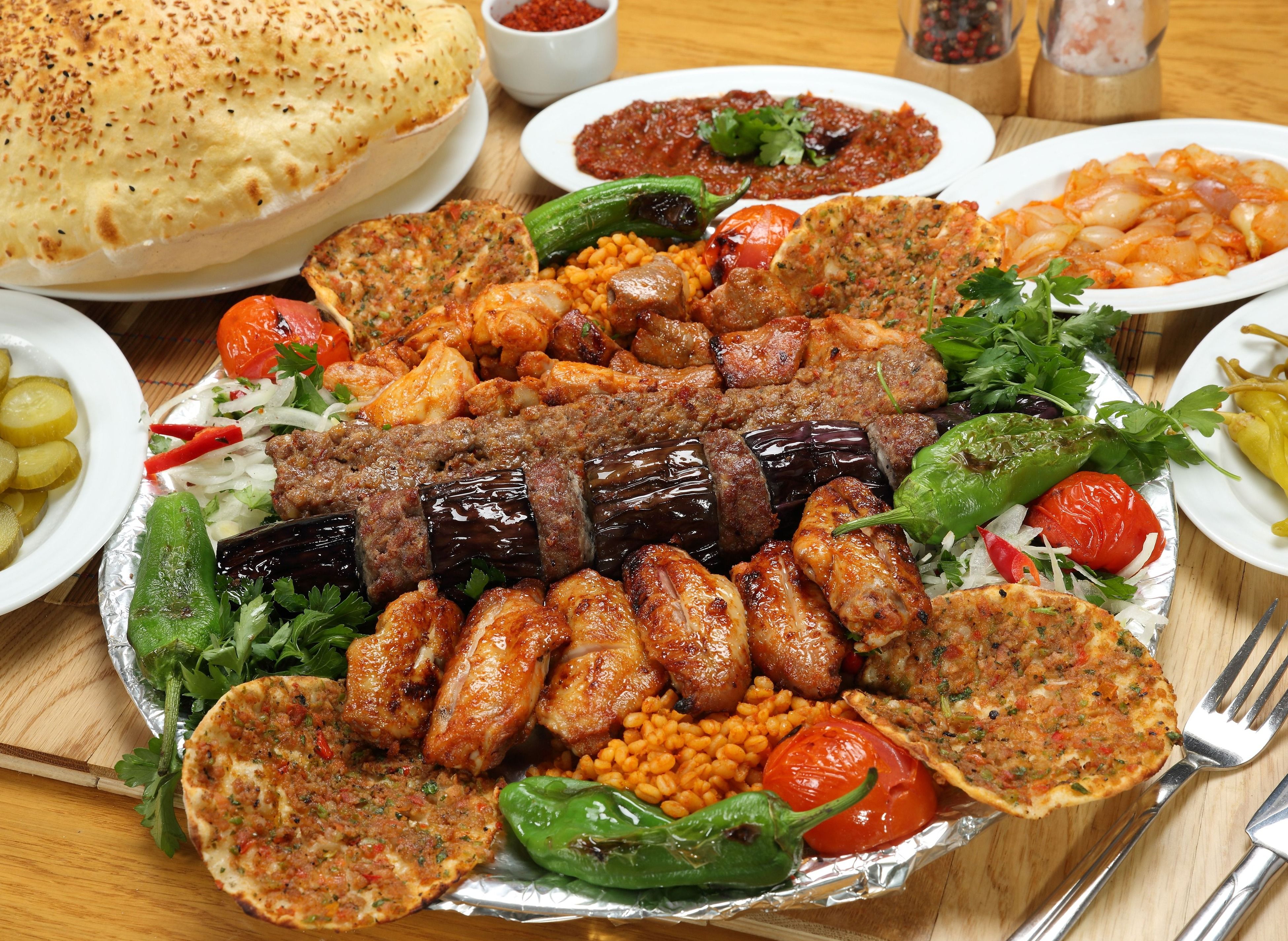Urfalı Hoca'nın Yeri Kebap vendor logo
