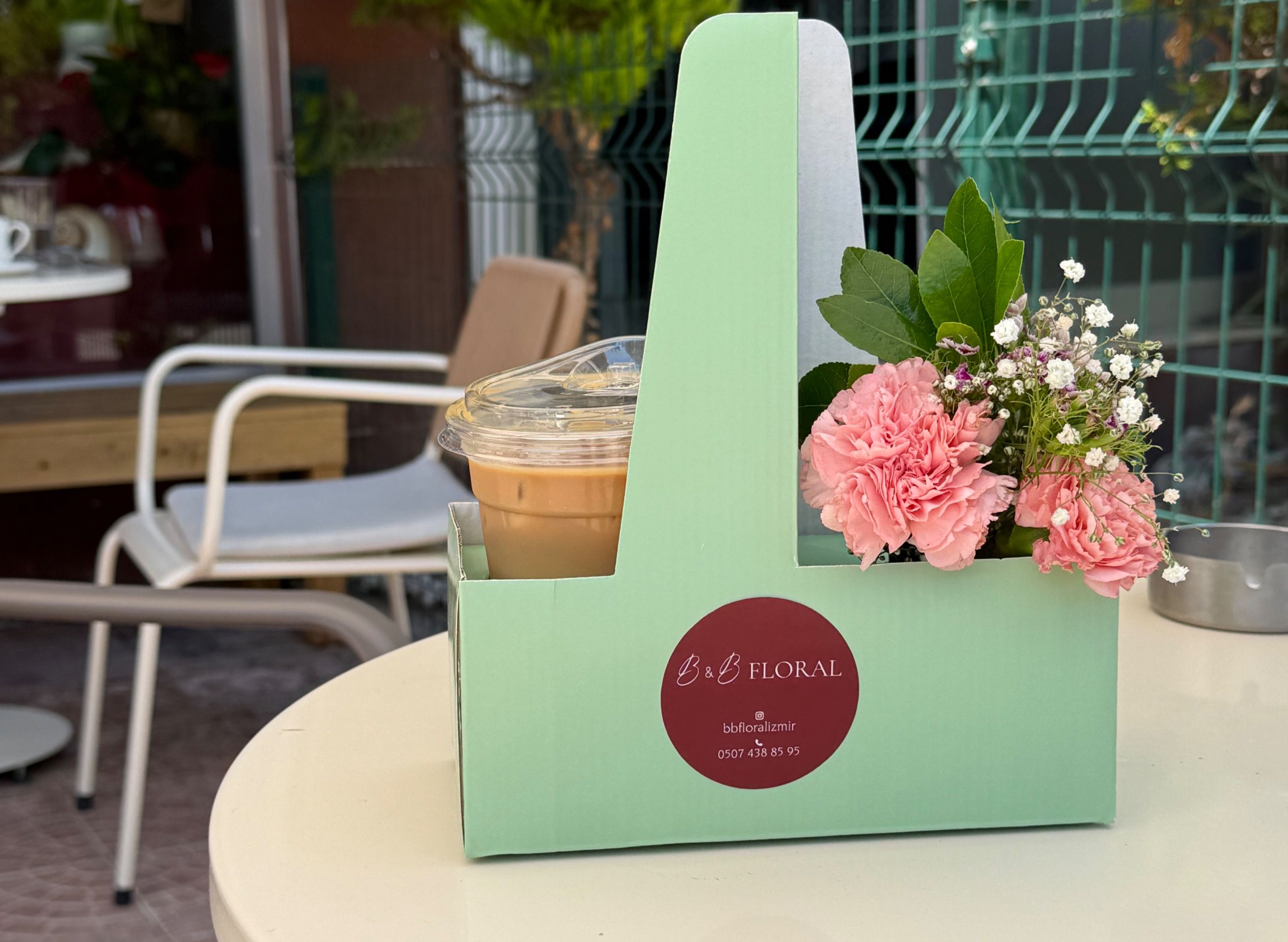 B & B Floral Cafe vendor logo