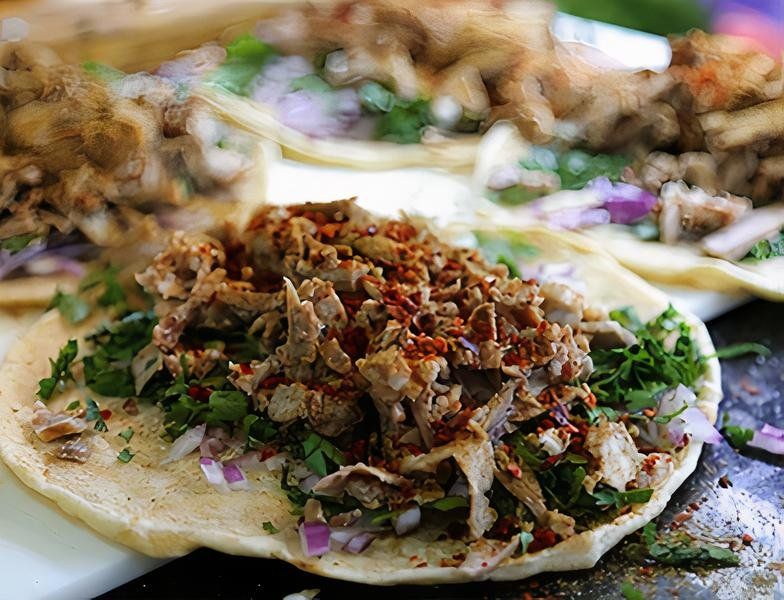 Söğüş'çü vendor logo