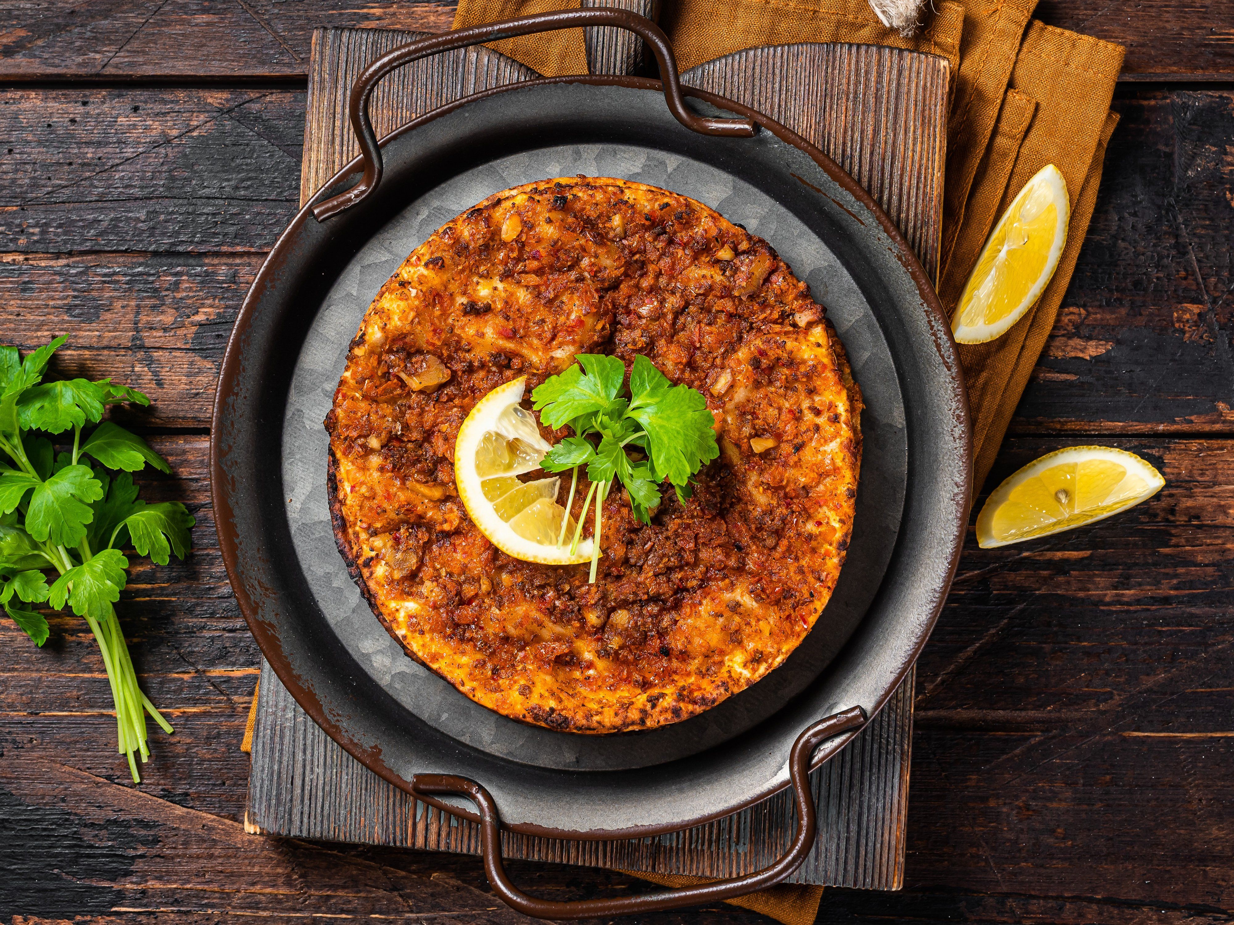 Usta Lahmacun & Kebap vendor logo