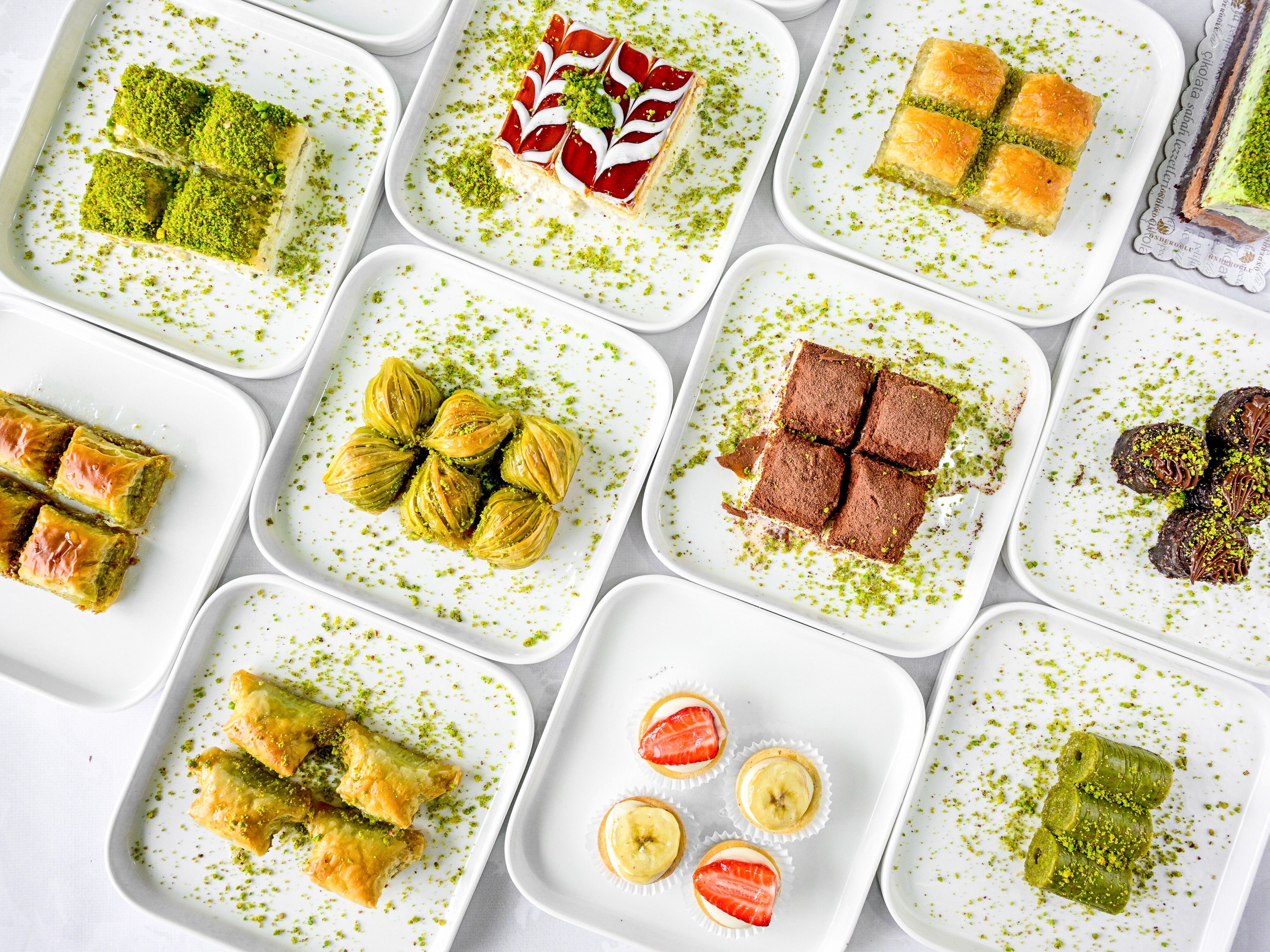 Önderoğlu Baklava & Patisserie vendor logo