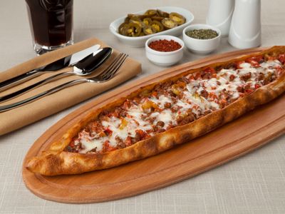 Kuşbaşılı Kaşarlı Pide (Açık)