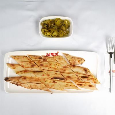 Kavurmalı Pide (Kapalı)