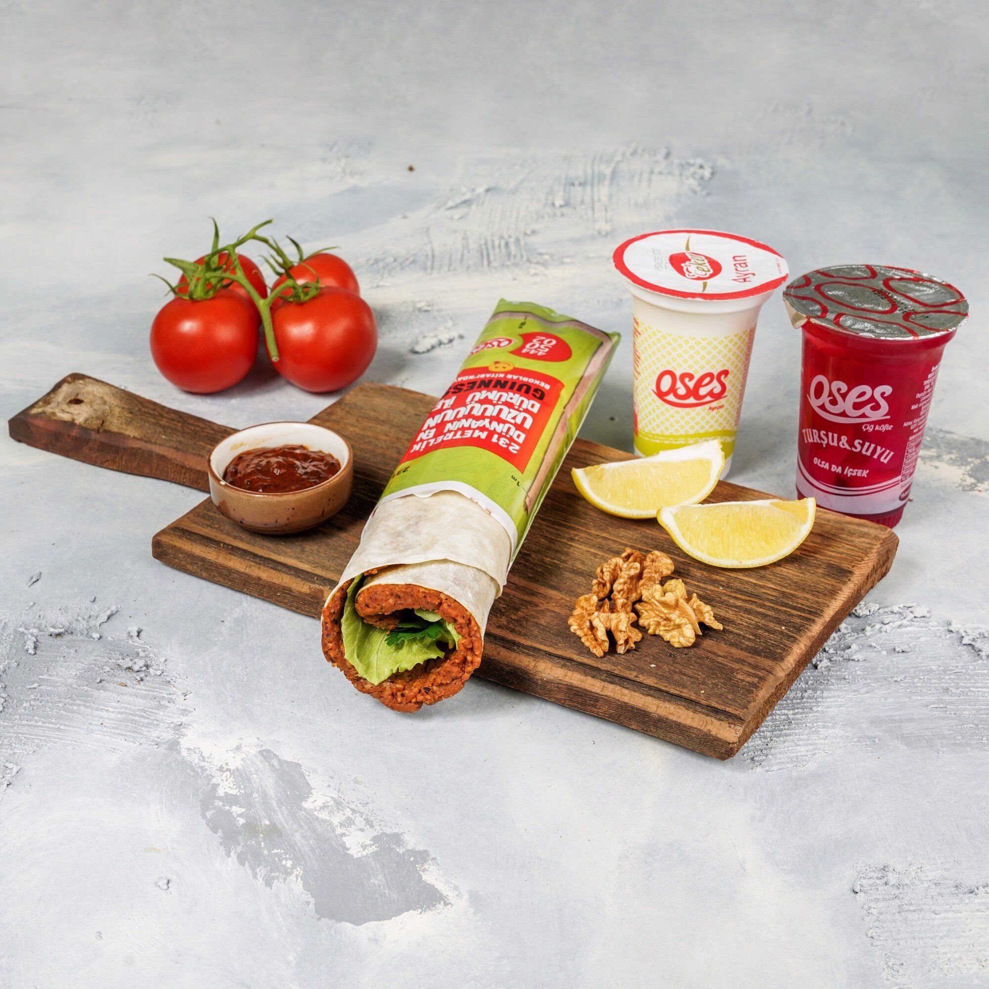 Çiğ Köfte Dürüm & Turşu Suyu Menü