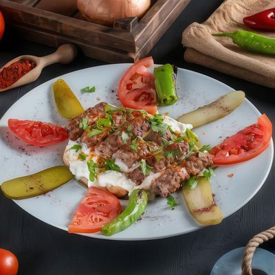 Yoğurtlu Kebap
