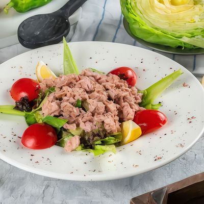 Ton Balıklı Mevsim Salata