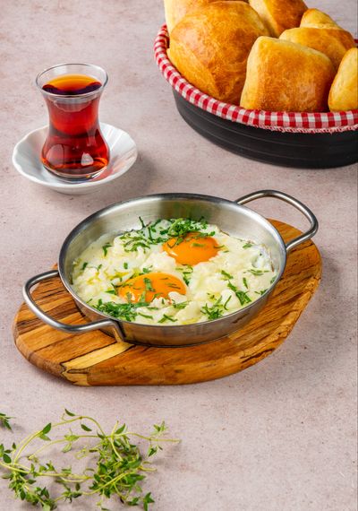 Sahanda Yumurta