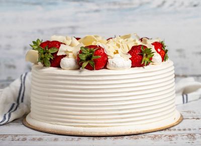 cilek cikolatalı yas pasta(10-12 kişilik)