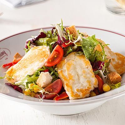 Hellim Peynirli Salata