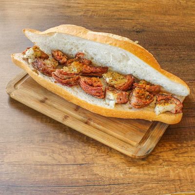 Tam Ekmek Arası İzmir Kokoreç