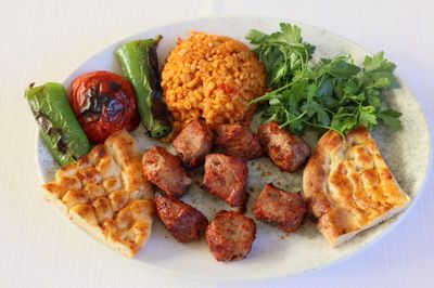 Terbiyeli Kuzu Şiş
