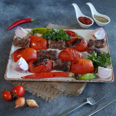 Domatesli Kebap