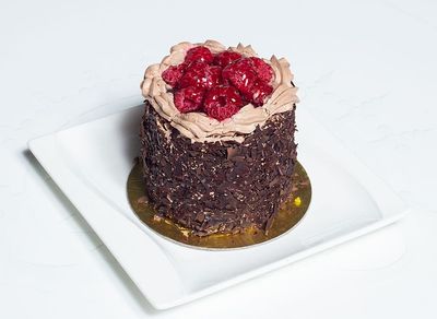 Frambuazlı Çikolatalı Pasta (Adet)