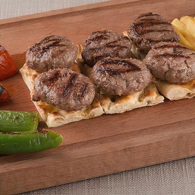 Köşebaşı Köfte