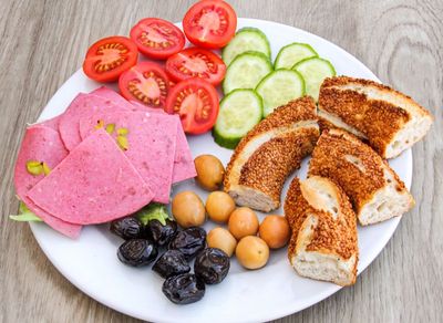 Simitçinin Kahvaltı Tabağı