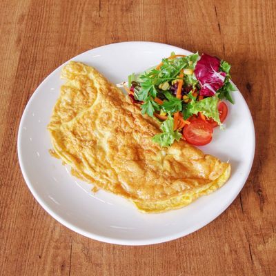Sucuklu Kaşarlı Omlet