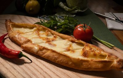 Fıstık Peynirli Pide