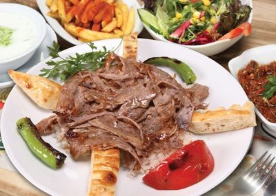 Pilav Üstü Et Döner
