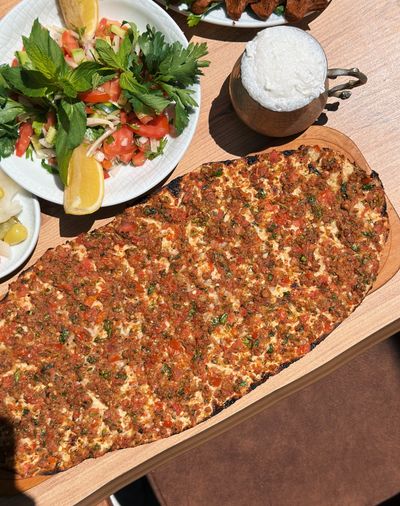 Özel Antep Lahmacun