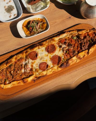 Karışık Pide