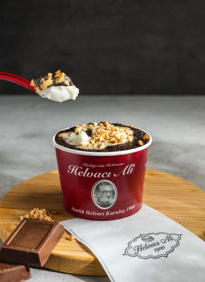 Çikolatalı İrmik Helvası (200 cc.) (Büyük Boy)