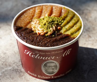 Karışık İrmik Helvası (200 cc.) (Büyük Boy)