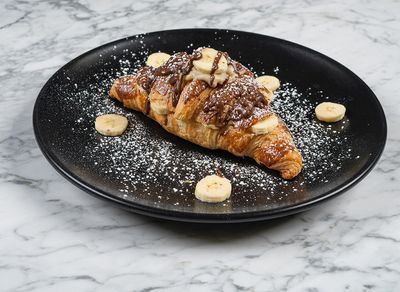 Muzlu & Nutellalı Tatlı Kruvasan