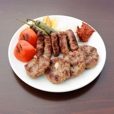 Karışık Köfte