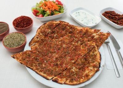 Kıymalı Pide